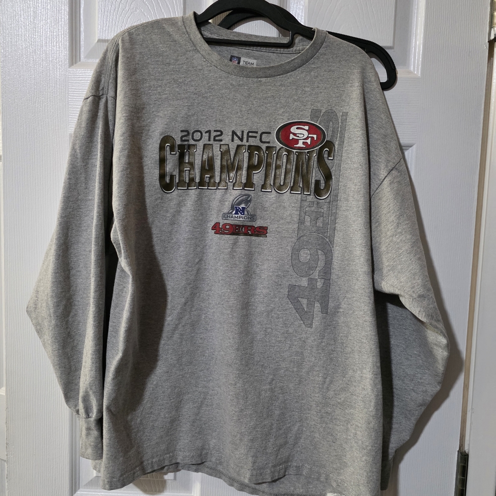 gray San Francisco 49ers 2012 NFC Champions long-sleeve shirt. 